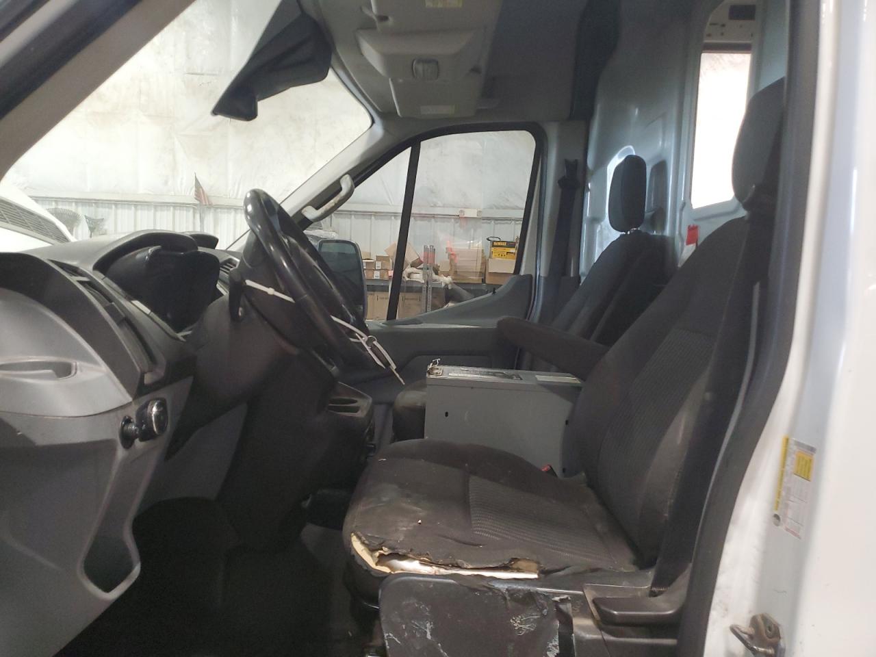 2017 Ford Transit Delivery Van VIN: 1FTYR1CM2HKA10008 Lot: 82662235