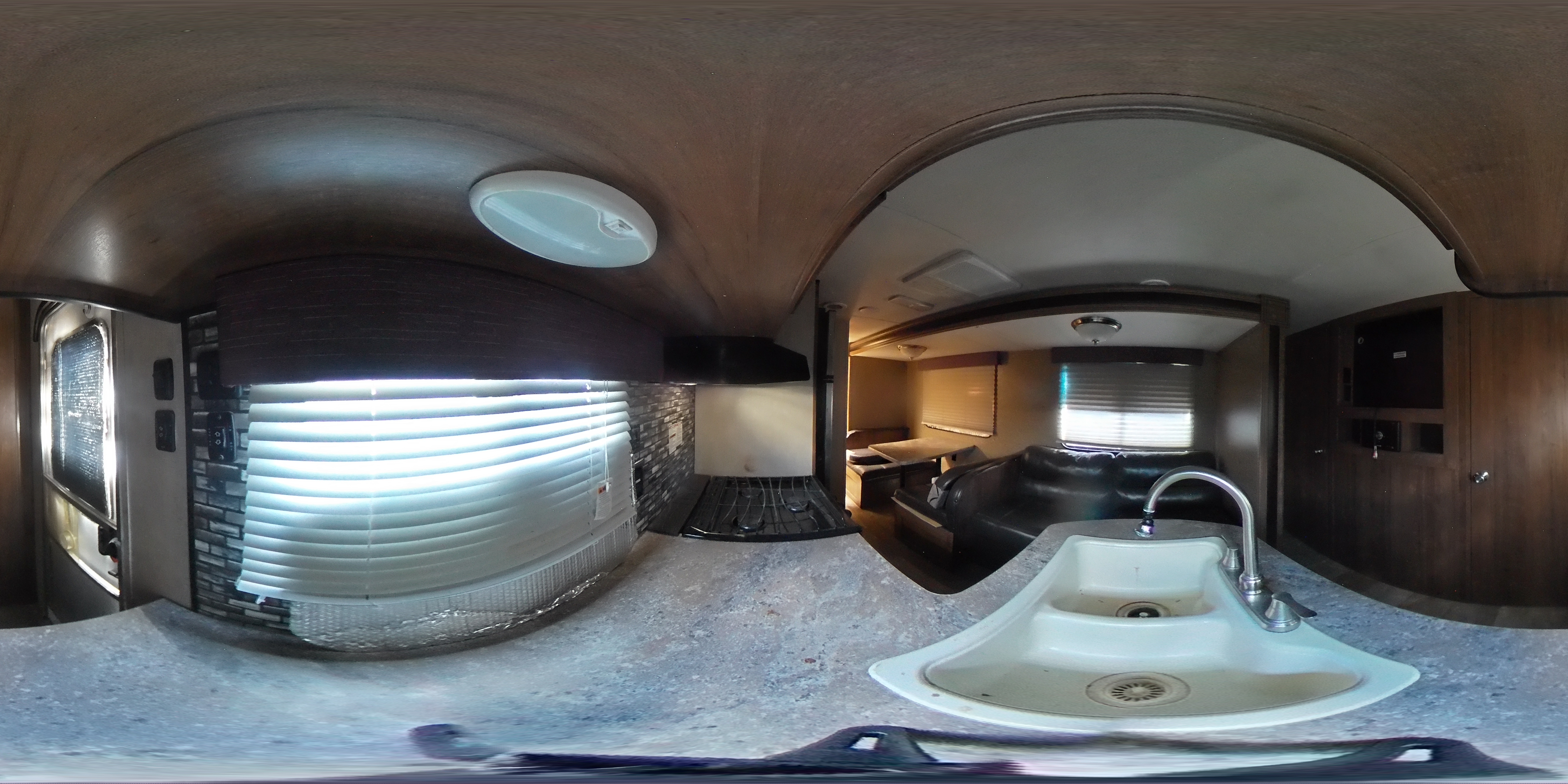 2018 Gulf Stream Kingsport VIN: 1NL1G3323J1129712 Lot: 87018295