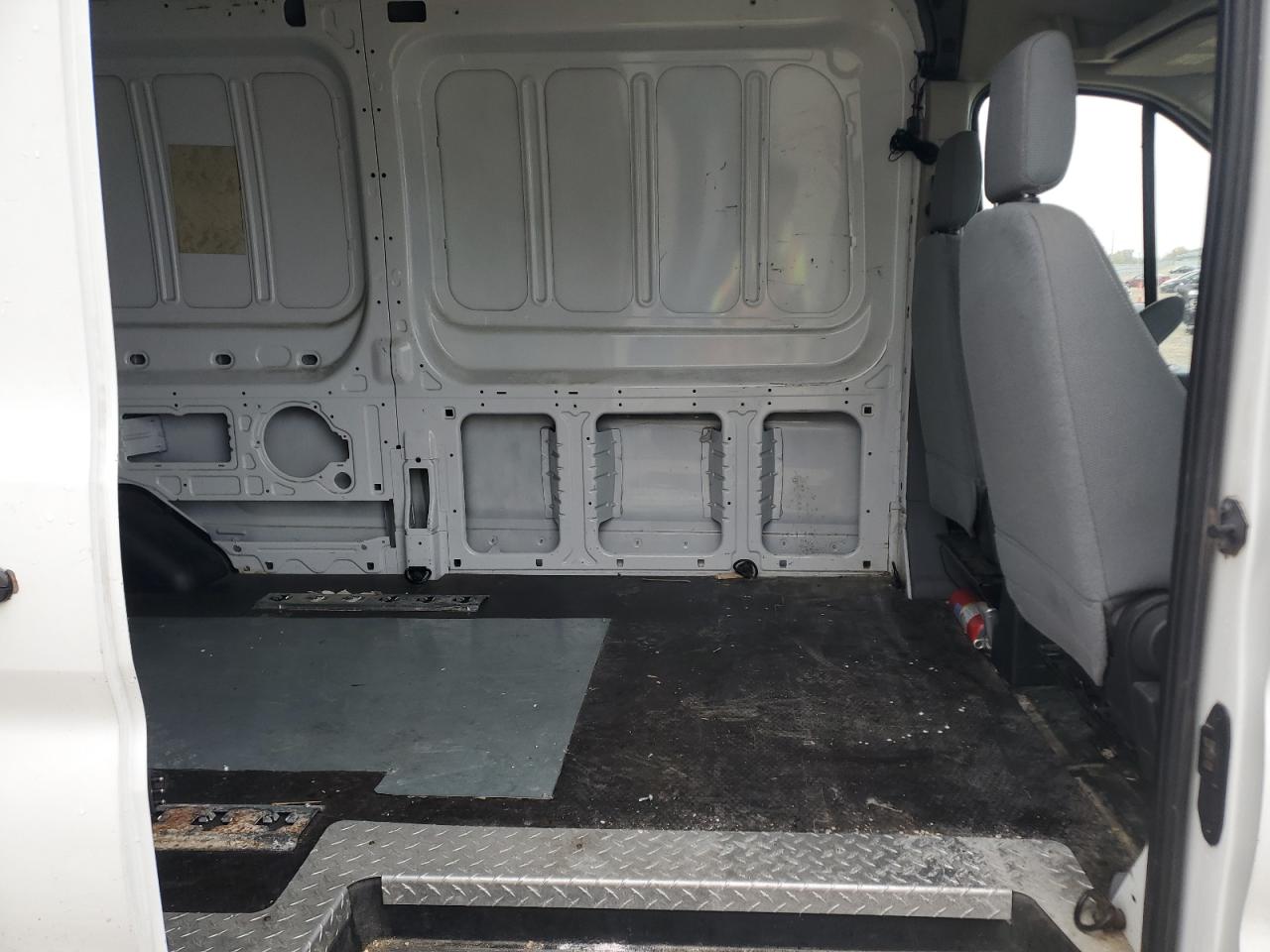 2015 Ford Transit 250 Delivery Van VIN: 1FTNR2CM6FKA90838 Lot: 89876425