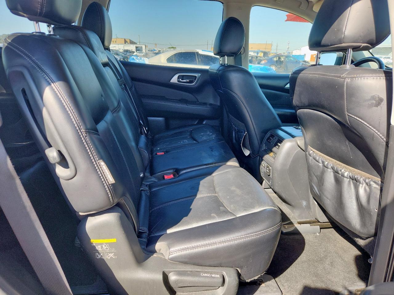 2019 Nissan Pathfinder S VIN: 5N1DR2MNXKC633255 Lot: 84968965