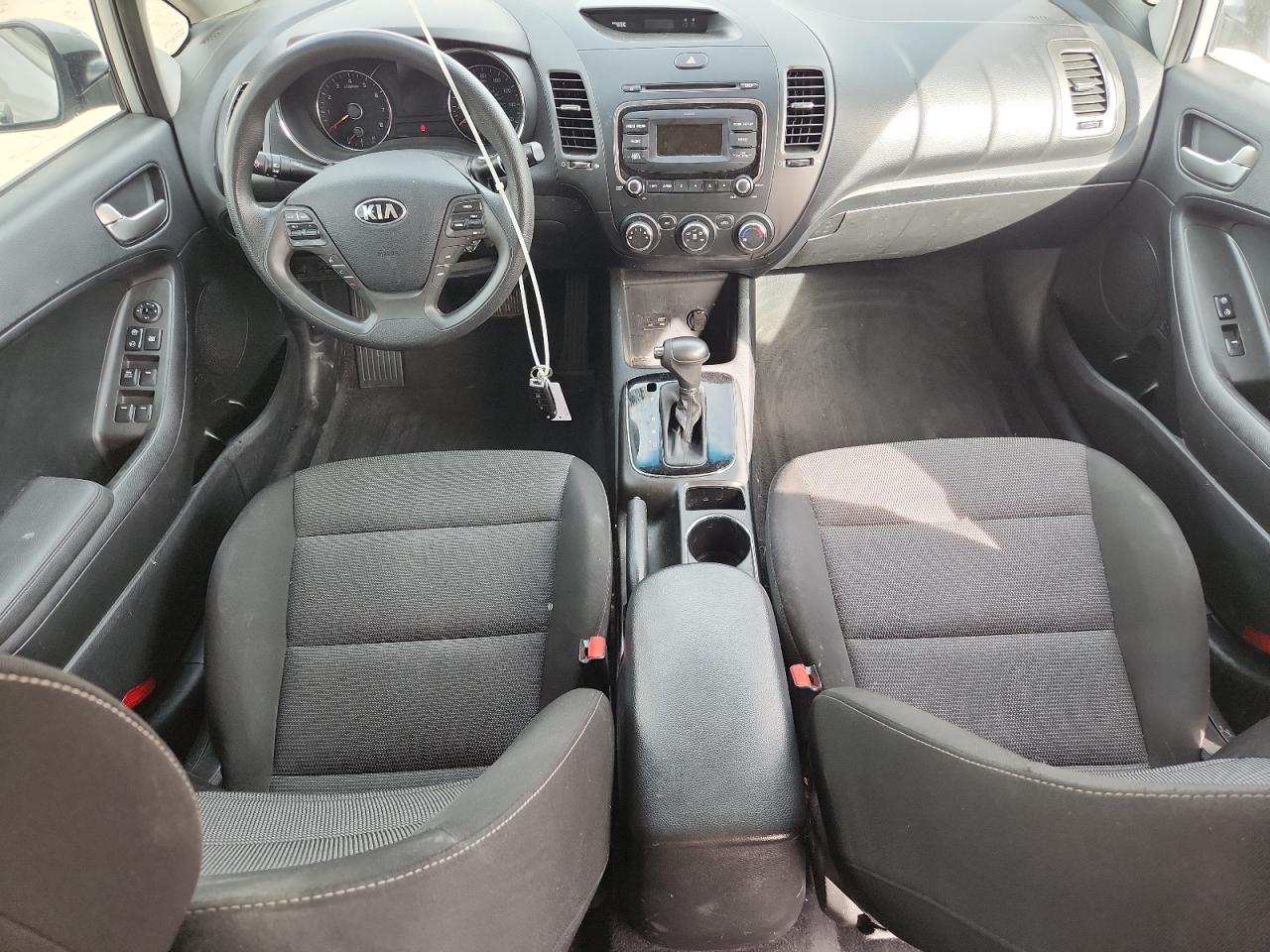 2018 Kia Forte Lx VIN: 3KPFK4A71JE243896 Lot: 90030145