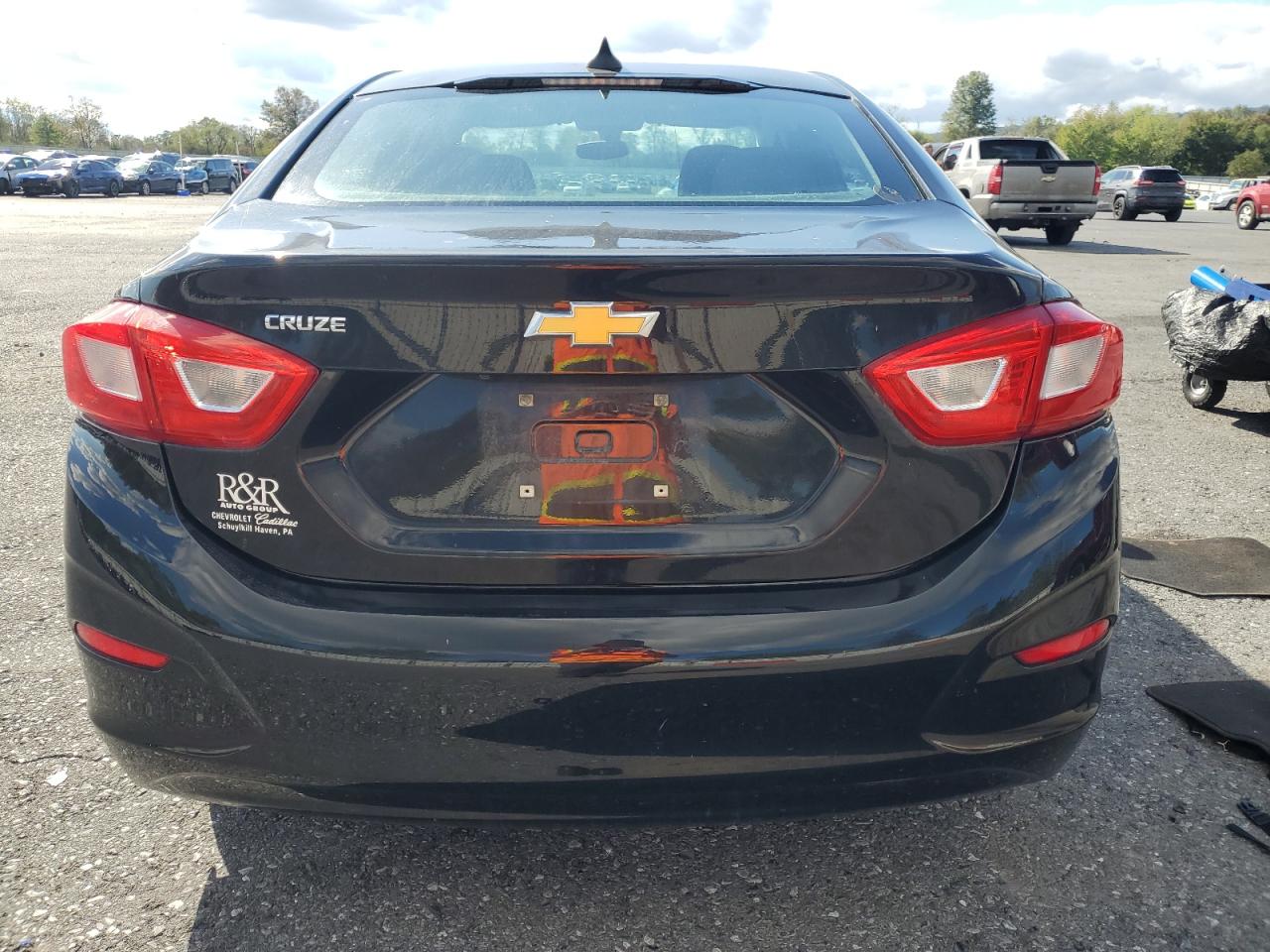 2017 Chevrolet Cruze Ls VIN: 1G1BC5SM9H7214977 Lot: 82224505