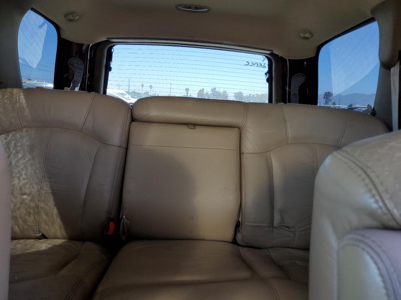 2000 Chevrolet Tahoe K1500 VIN: 1GNEK13T8YJ133307 Lot: 82277395