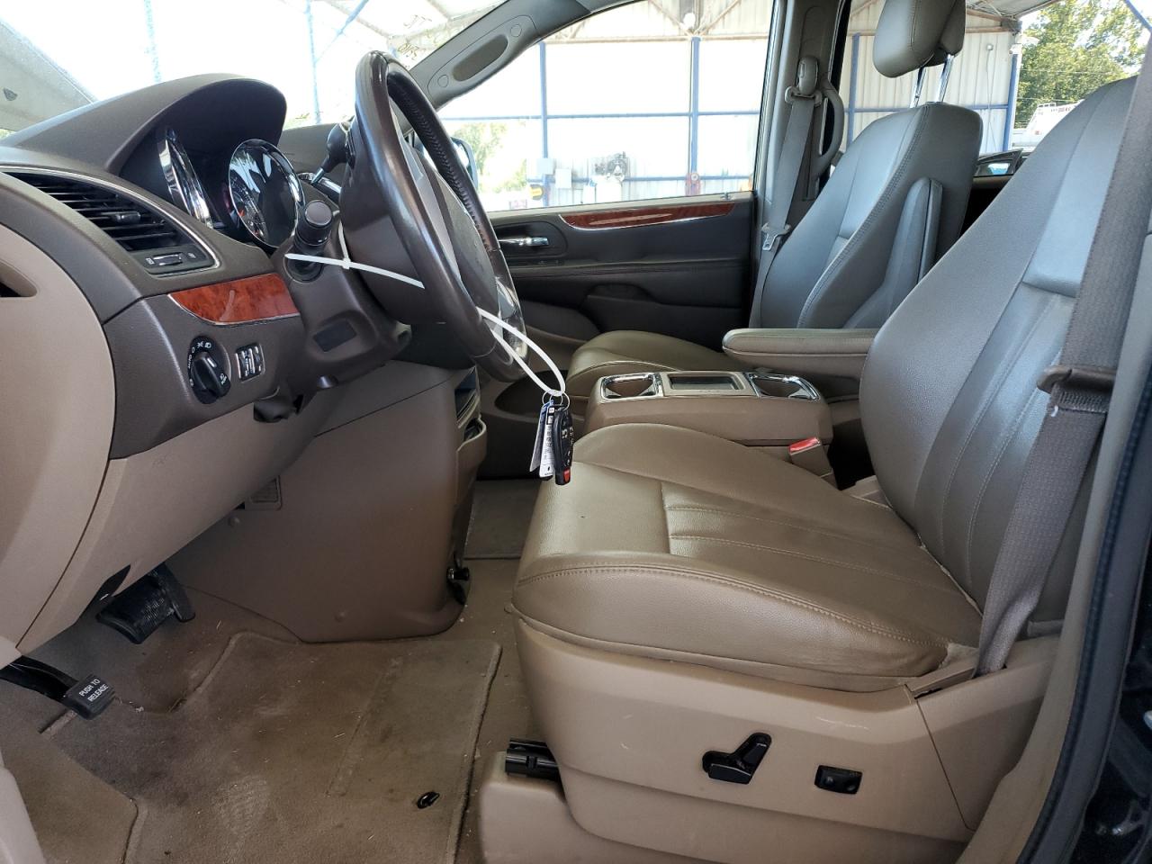 2014 Chrysler Town & Country Touring VIN: 2C4RC1BG3ER402736 Lot: 86239435