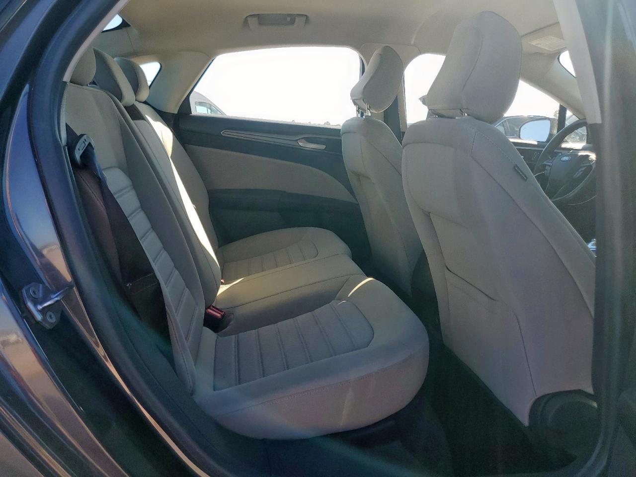 2020 Ford Fusion S VIN: 3FA6P0G76LR180801 Lot: 82682275