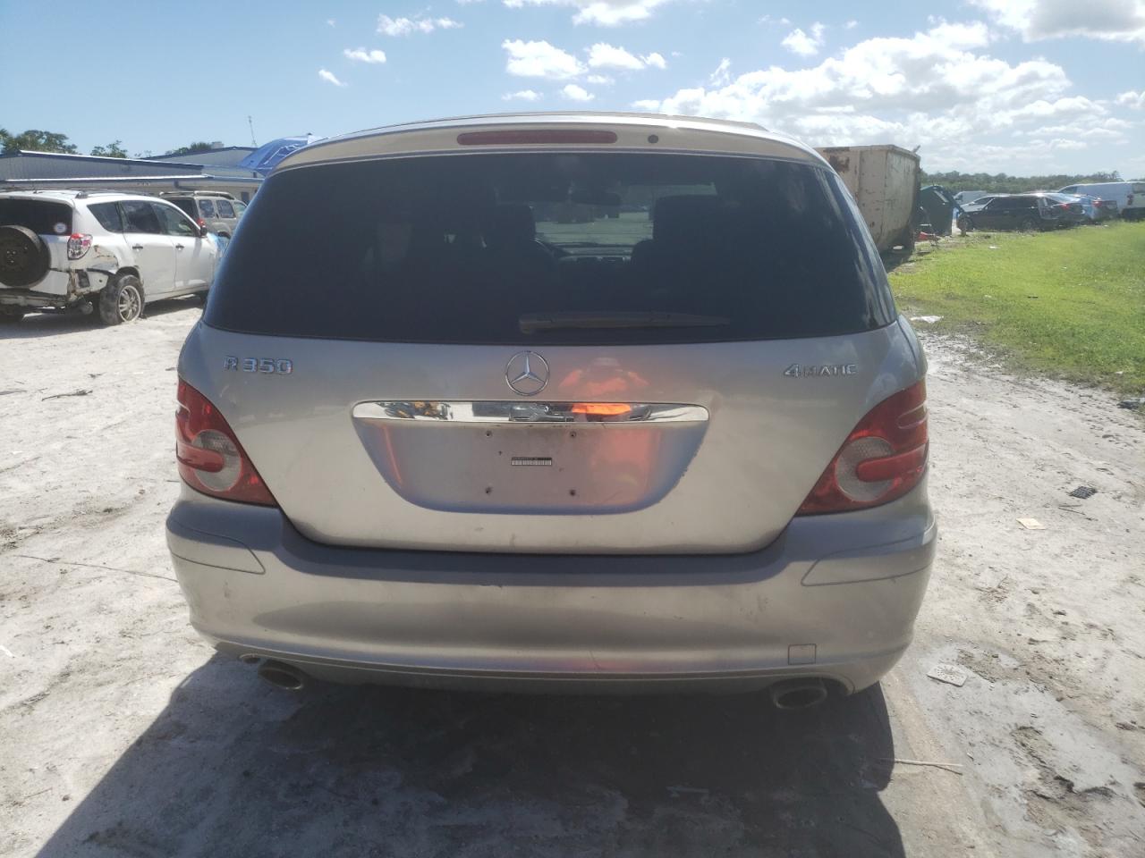 2006 Mercedes-Benz R 350 VIN: 4JGCB65E96A025136 Lot: 86497715