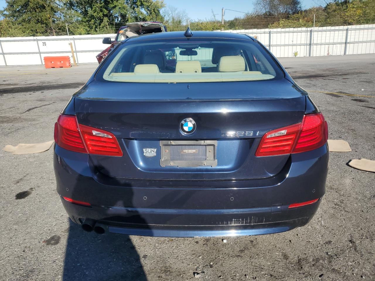 2012 BMW 528 Xi VIN: WBAXH5C57CDW04635 Lot: 86229815