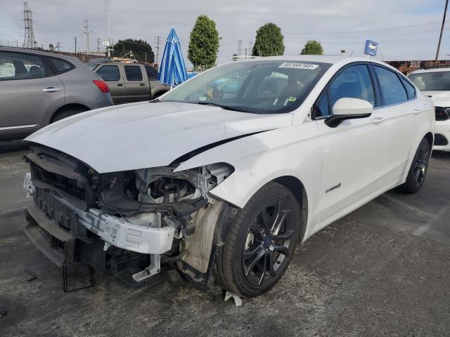  FORD FUSION 2018 Белы