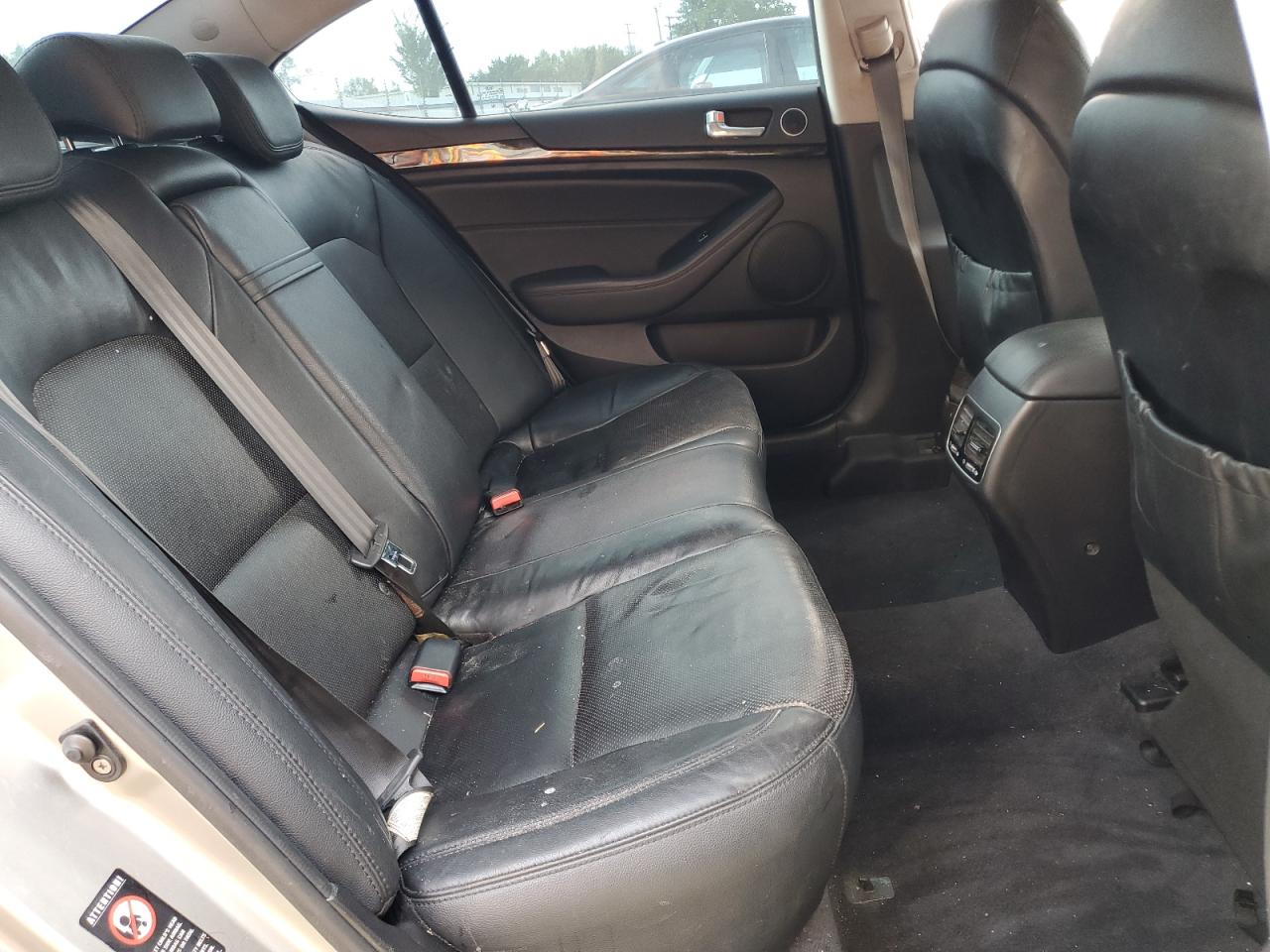 2015 Kia Cadenza Premium VIN: KNALN4D71F5170082 Lot: 84758225