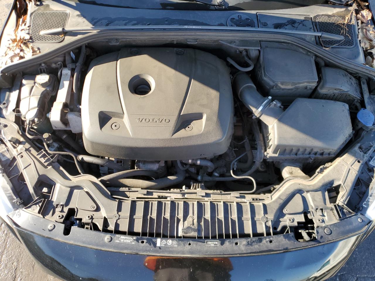 2015 Volvo S60 Premier VIN: YV140MFKXF2367206 Lot: 86172185