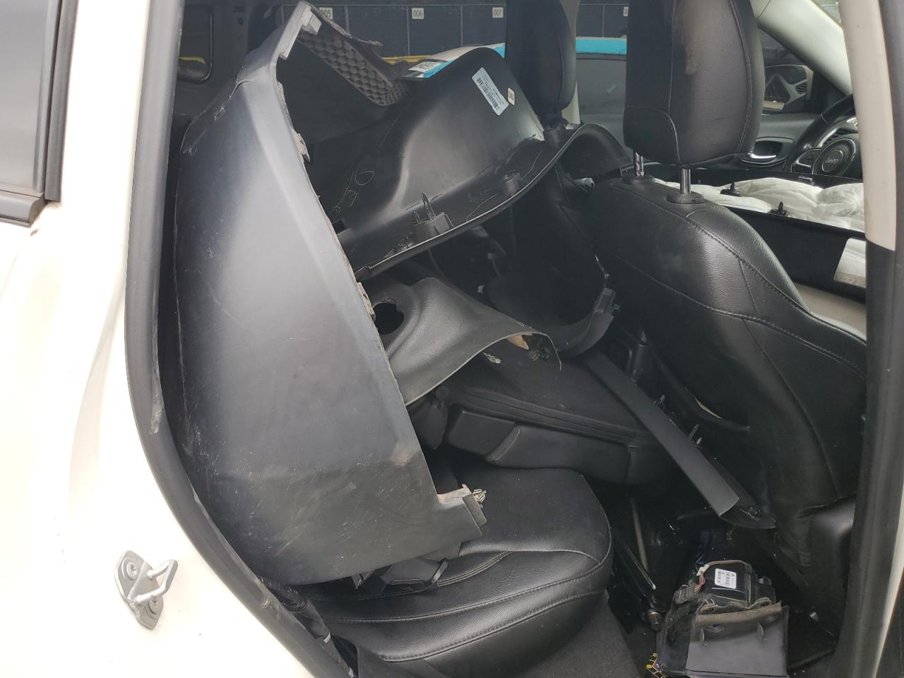 2018 Jeep Compass Latitude VIN: 3C4NJDBB6JT480025 Lot: 85847655