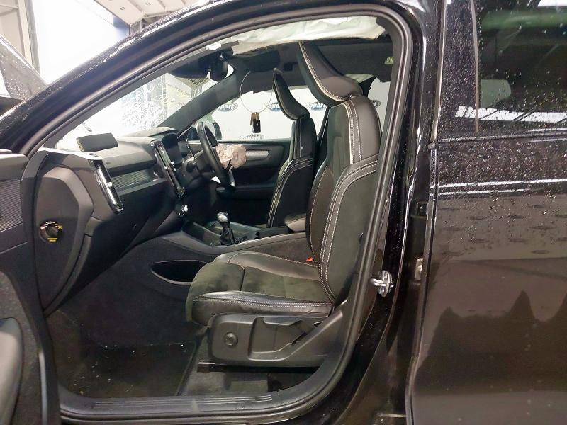 2019 VOLVO XC40 2.0 D3 R DESIGN 5DR