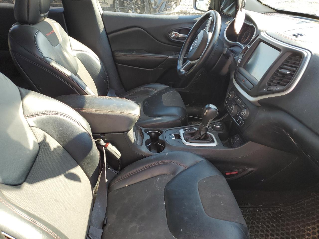 2016 Jeep Cherokee Trailhawk VIN: 1C4PJMBS1GW317438 Lot: 90490195