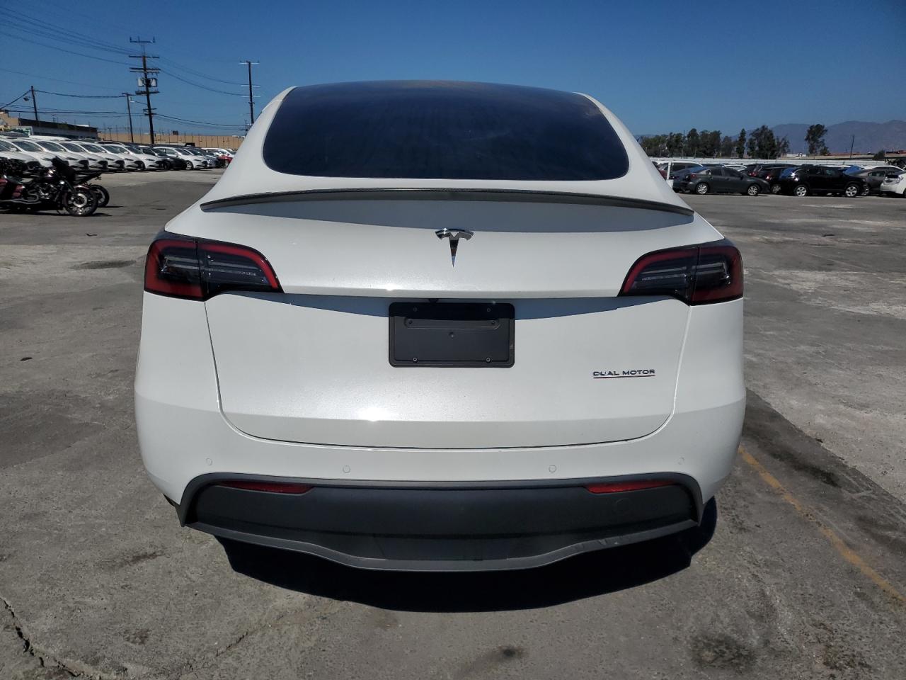 2022 Tesla Model Y VIN: 7SAYGDEF1NF410577 Lot: 81837515