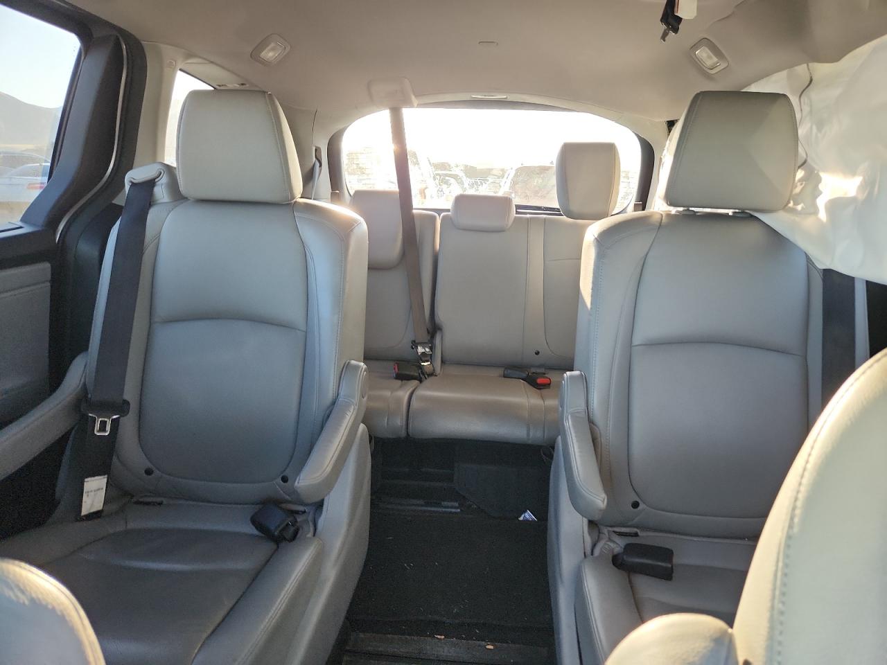 2019 Honda Odyssey Touring VIN: 5FNRL6H82KB078117 Lot: 84924425