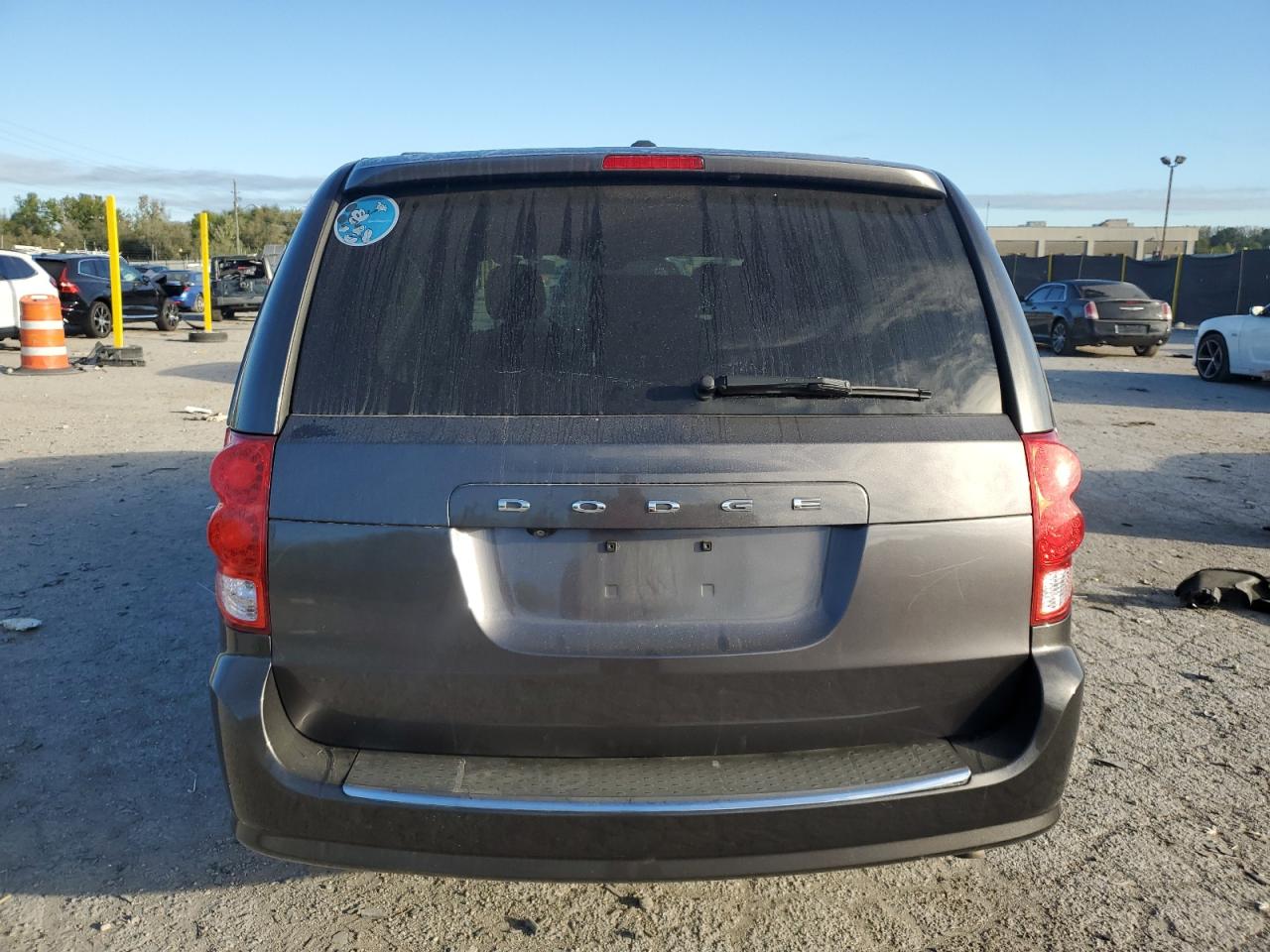 2019 Dodge Grand Caravan Sxt VIN: 2C4RDGCG4KR647877 Lot: 82220225