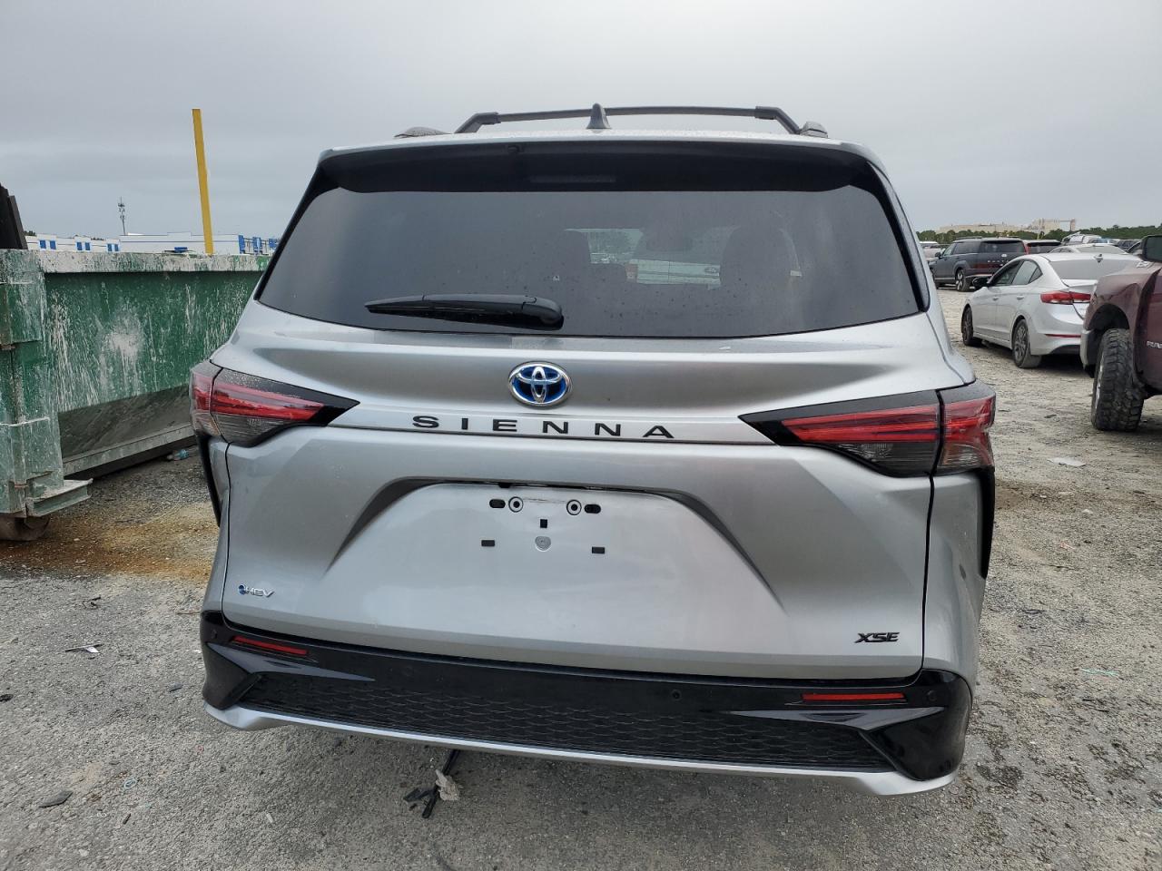 2025 Toyota Sienna Xse VIN: 5TDXRKEC7SS228807 Lot: 84911895