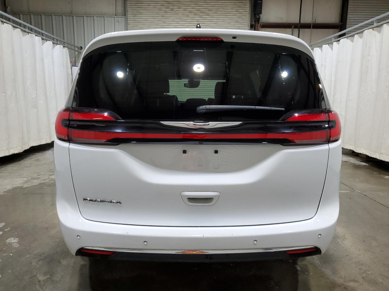 2024 Chrysler Pacifica Touring L VIN: 2C4RC1BGXRR139988 Lot: 87431225