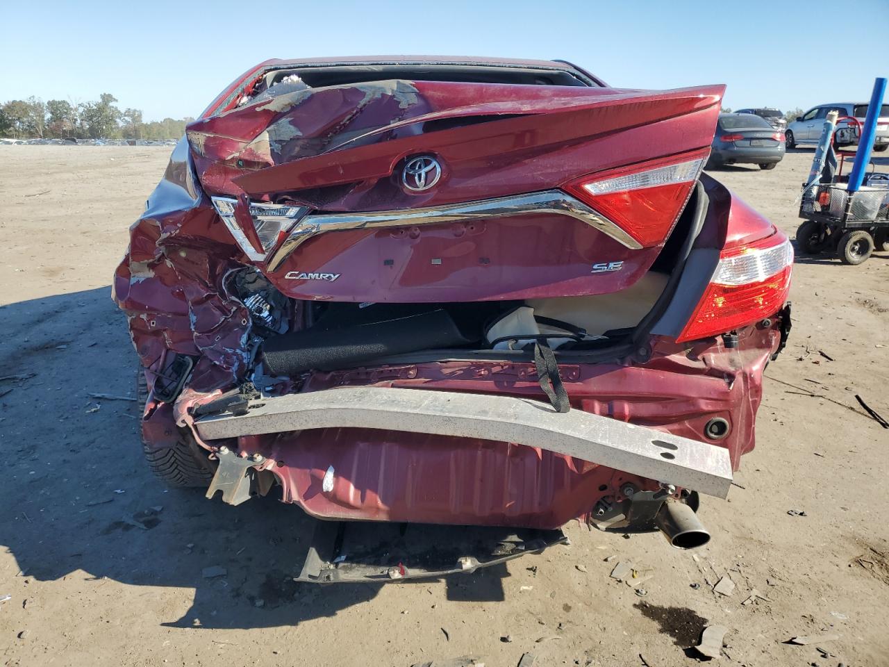 2016 Toyota Camry Le VIN: 4T1BF1FK2GU520026 Lot: 82393645