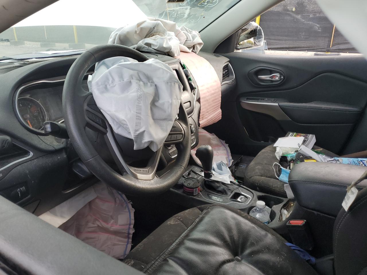 2020 Jeep Cherokee Latitude VIN: 1C4PJMCBXLD611747 Lot: 84985205