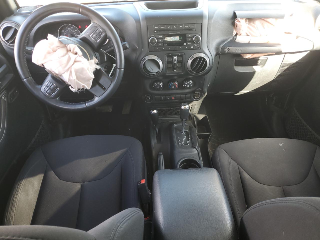 2015 Jeep Wrangler Unlimited Sport VIN: 1C4BJWDG4FL510715 Lot: 90892025