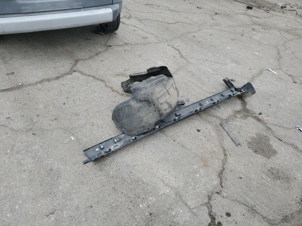 2017 Ford Escape Titanium VIN: 1FMCU9J93HUE06261 Lot: 90073155