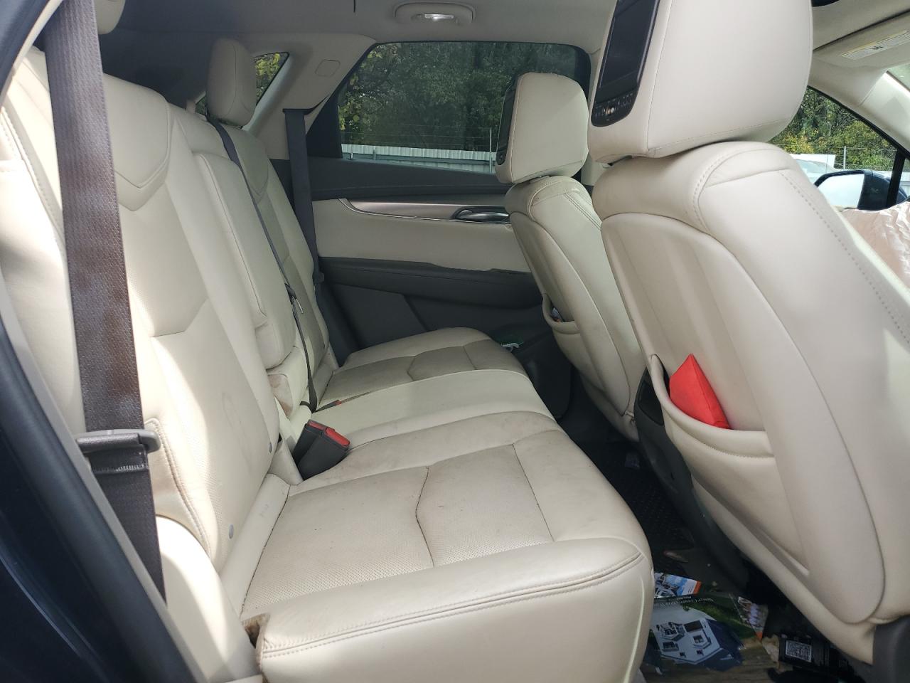 2017 Cadillac Xt5 Premium Luxury VIN: 1GYKNCRS2HZ127477 Lot: 85490845