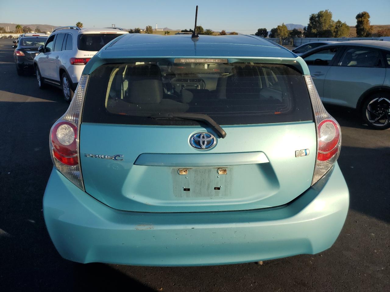 2013 Toyota Prius C VIN: JTDKDTB31D1046104 Lot: 90108985
