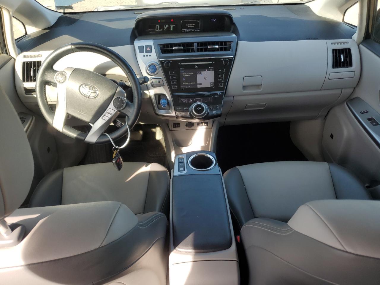 2017 Toyota Prius V VIN: JTDZN3EU2HJ066903 Lot: 82201745