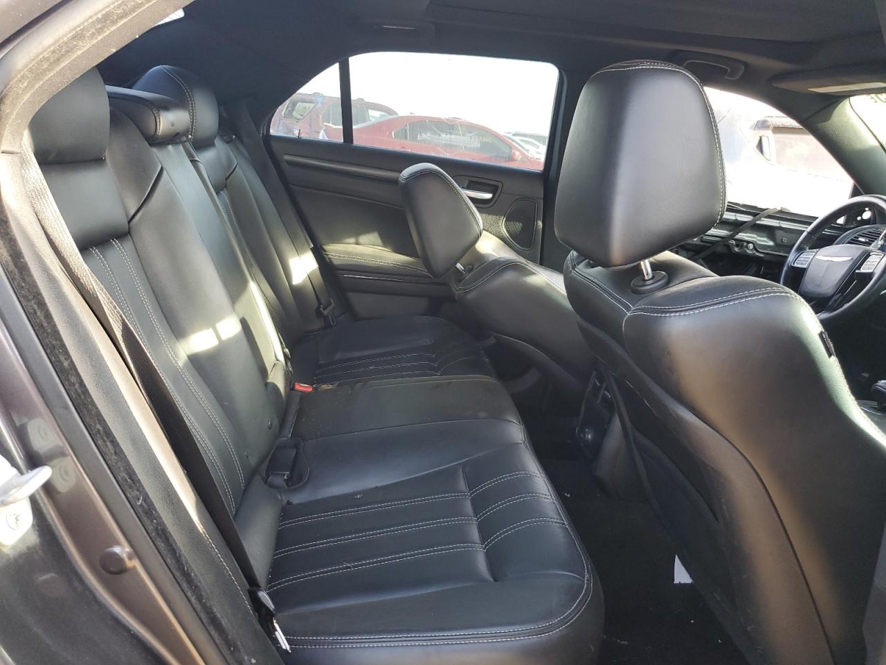 2014 Chrysler 300 S VIN: 2C3CCABG5EH345049 Lot: 81942295