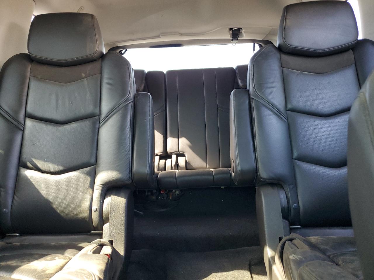 2018 Cadillac Escalade VIN: 1GYS3AKJ2JR189124 Lot: 84624425