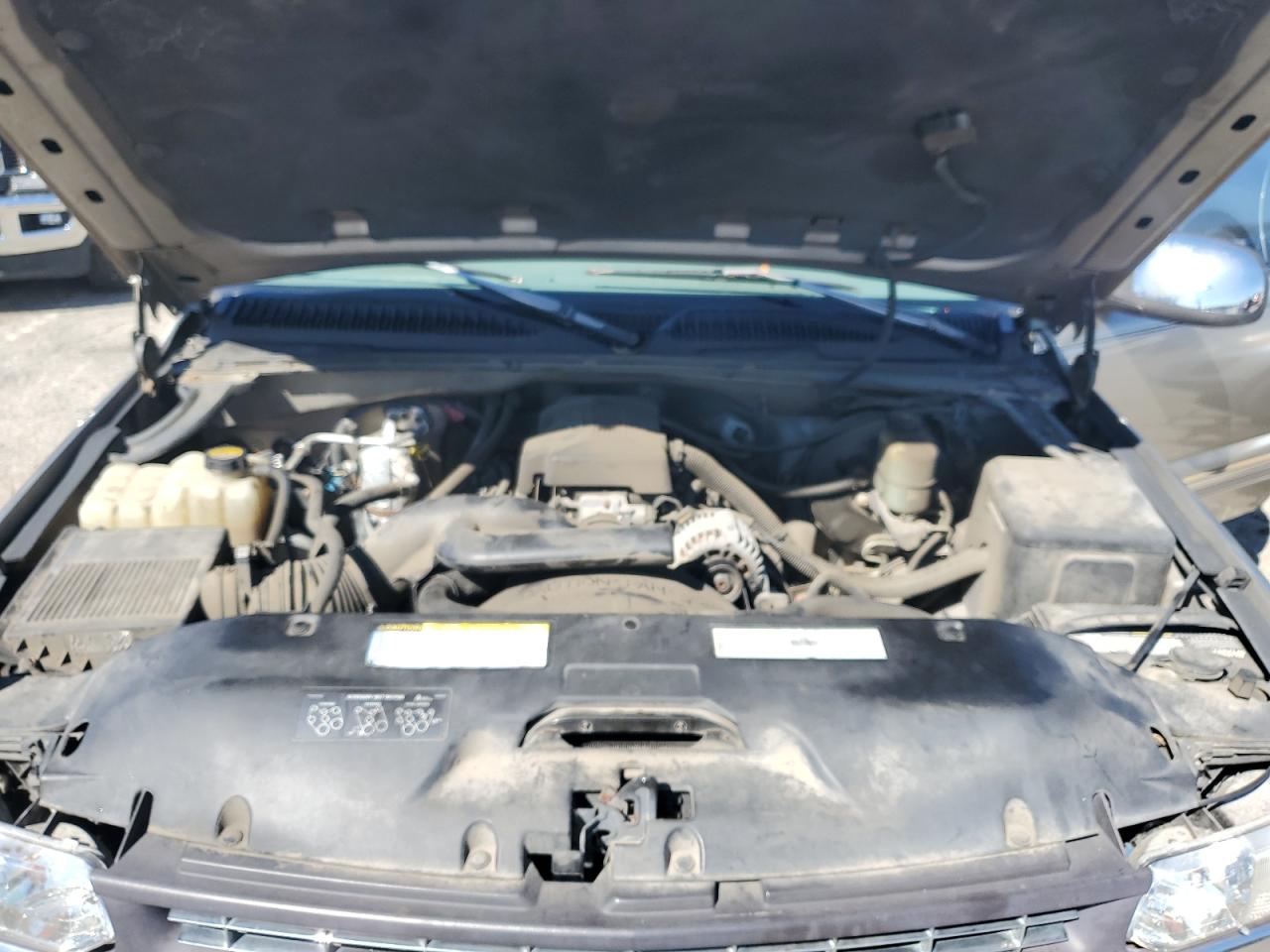 1999 Chevrolet Silverado C1500 VIN: 1GCEC19T3XZ13709 Lot: 84949485