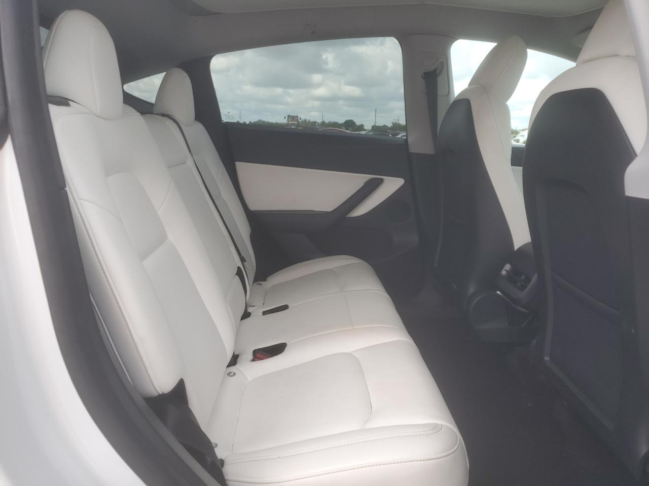 2021 Tesla Model Y VIN: 5YJYGDEEXMF187409 Lot: 84808365