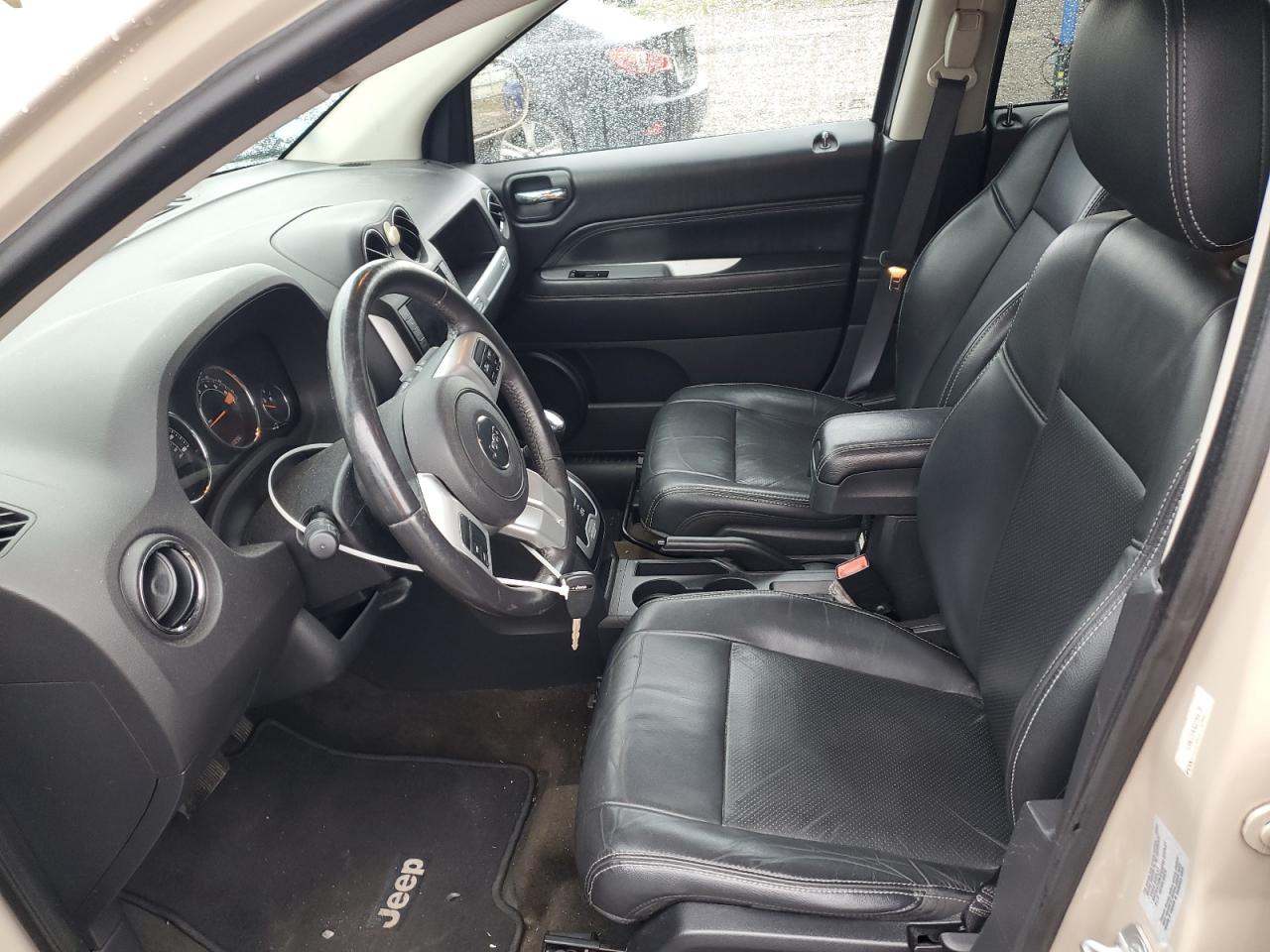 2016 Jeep Compass Latitude VIN: 1C4NJDEB3GD764738 Lot: 85923825