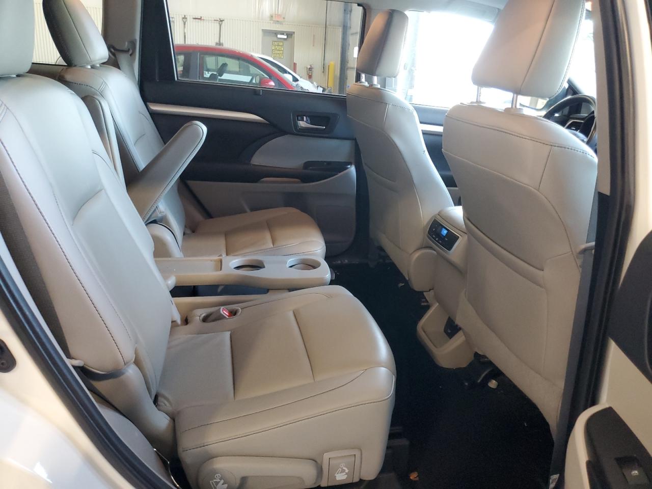 2019 Toyota Highlander Se VIN: 5TDJZRFH8KS619893 Lot: 86225645