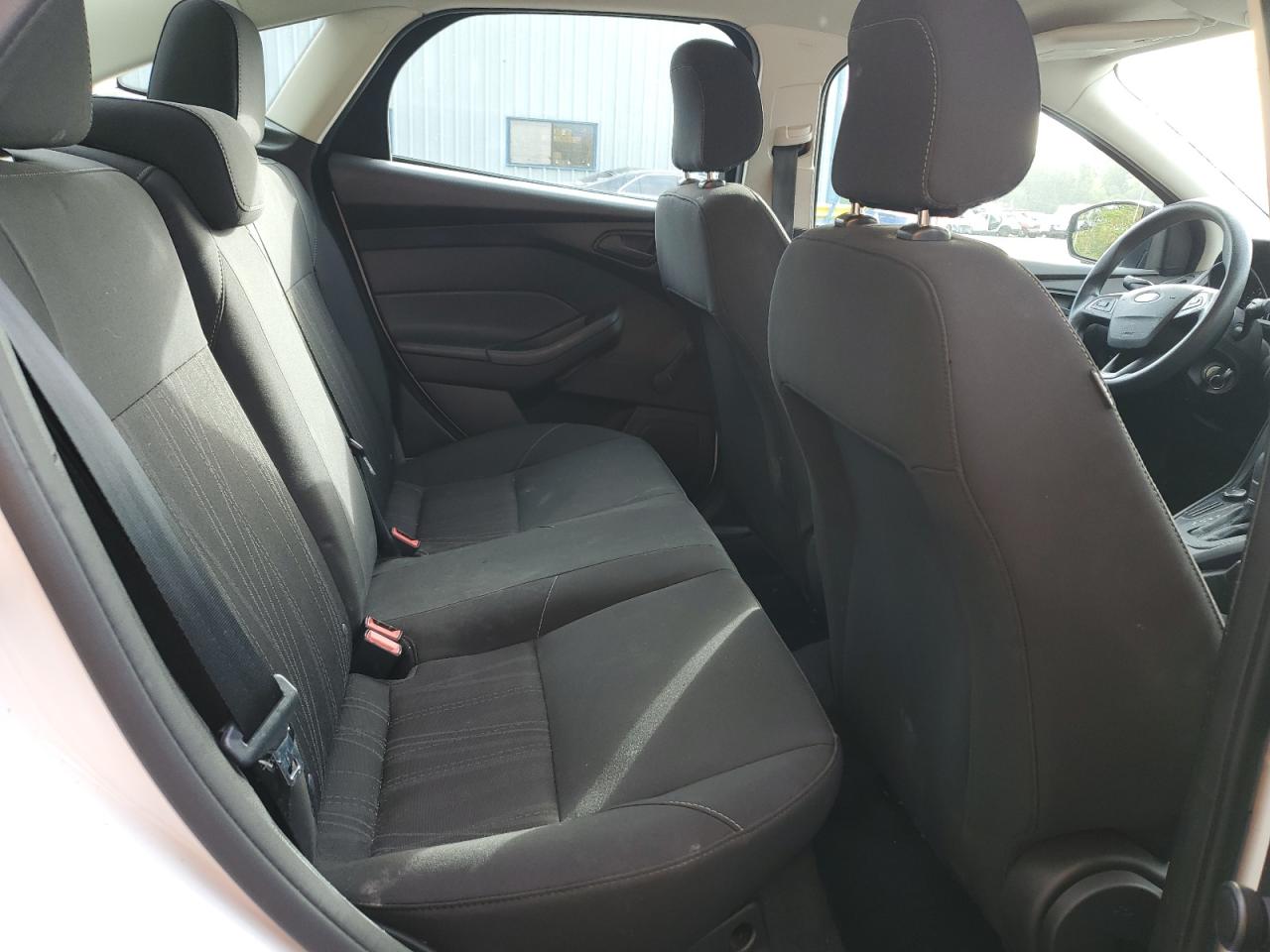 2016 Ford Focus S VIN: 1FADP3E25GL301788 Lot: 82352855