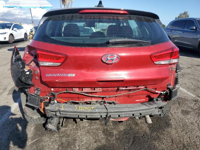  HYUNDAI ELANTRA 2018 Красный