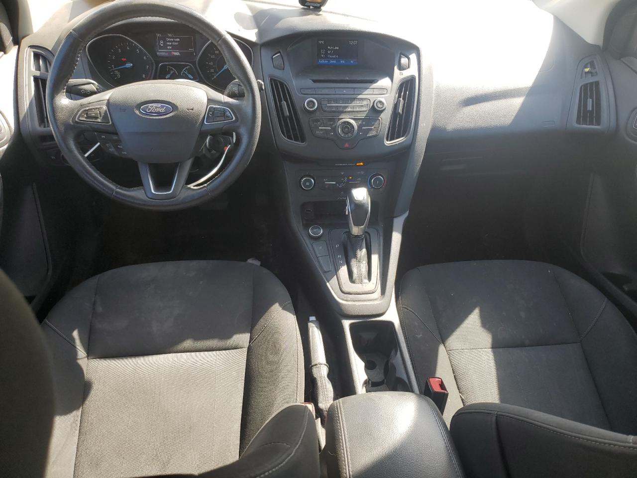 2015 Ford Focus Se VIN: 1FADP3K25FL370600 Lot: 85088435