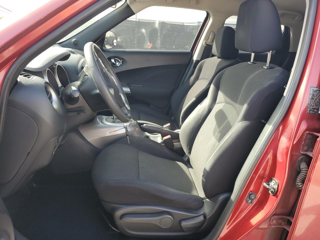 2011 Nissan Juke S VIN: JN8AF5MR1BT008915 Lot: 82306525