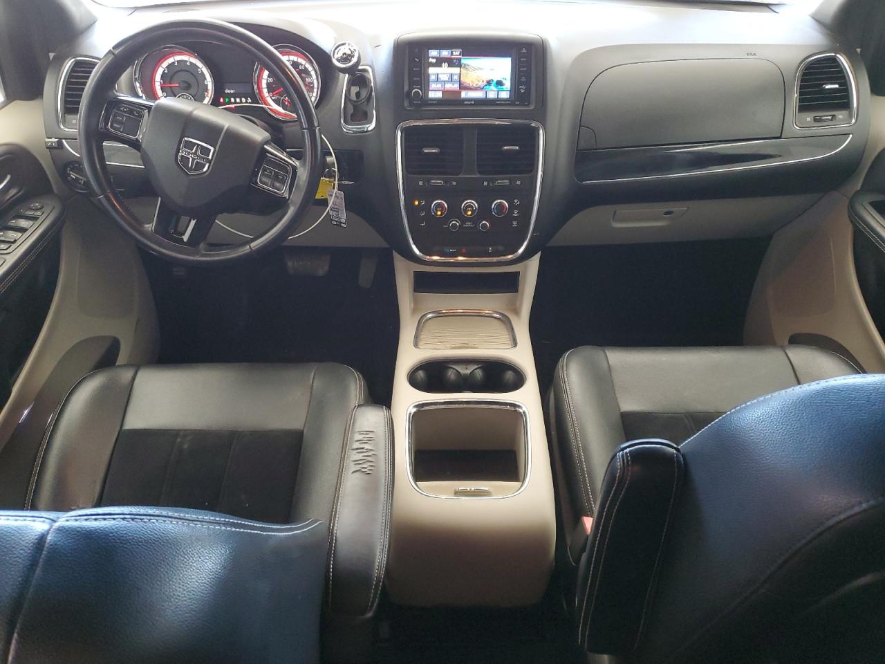 2017 Dodge Grand Caravan Sxt VIN: 2C4RDGCG4HR685232 Lot: 86666575