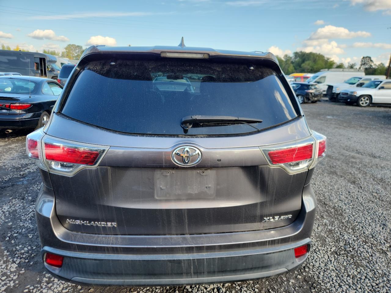 2014 Toyota Highlander Xle VIN: 5TDJKRFHXES036931 Lot: 85104675
