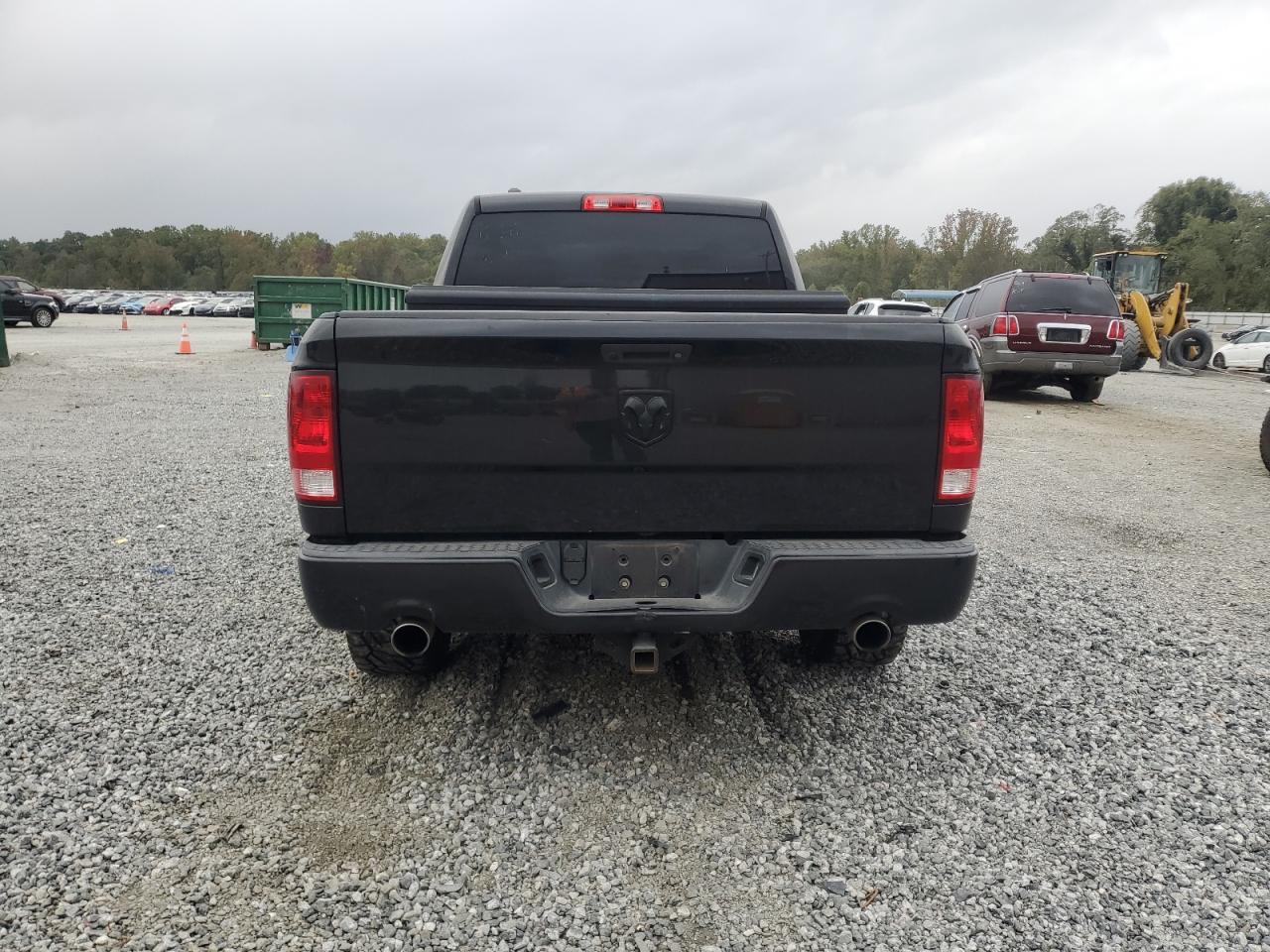 2018 Ram 1500 St VIN: 1C6RR6FT4JS216688 Lot: 82234585