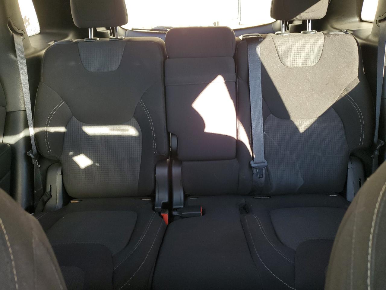 2017 Jeep Cherokee Latitude VIN: 1C4PJLCB5HW643463 Lot: 86161625