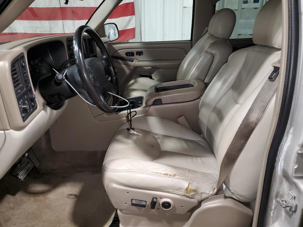 2005 Chevrolet Suburban K1500 VIN: 1GNFK16Z35J244122 Lot: 85821045