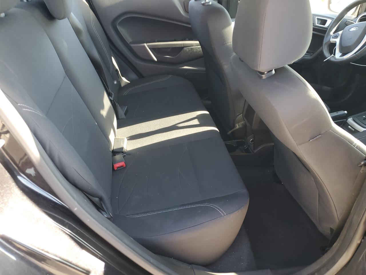 2015 Ford Fiesta Se VIN: 3FADP4BJ6FM161684 Lot: 89486425