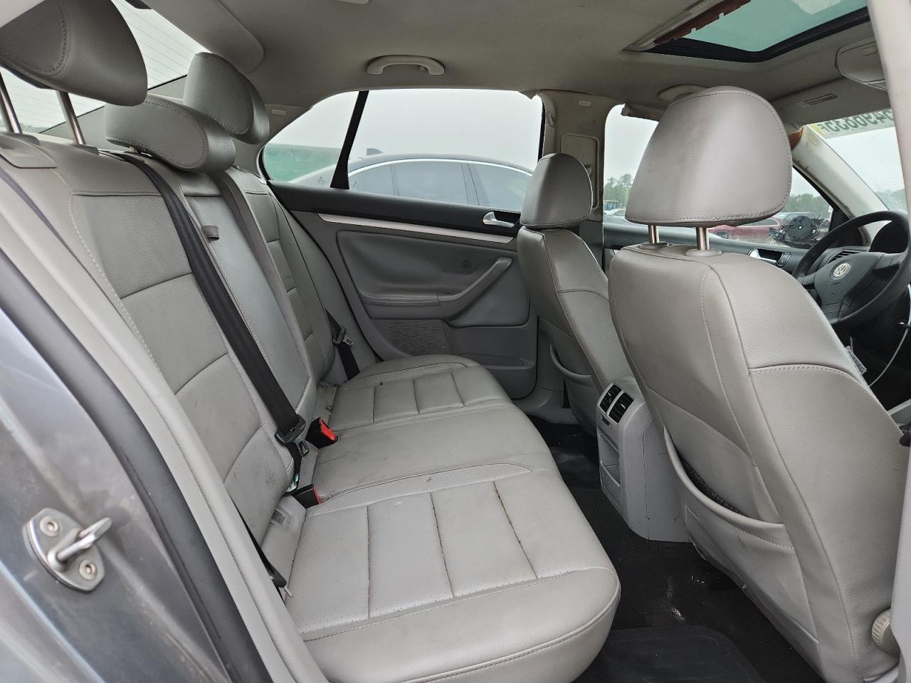 2007 Volkswagen Jetta Wolfsburg VIN: 3VWEF71K47M168449 Lot: 85496835