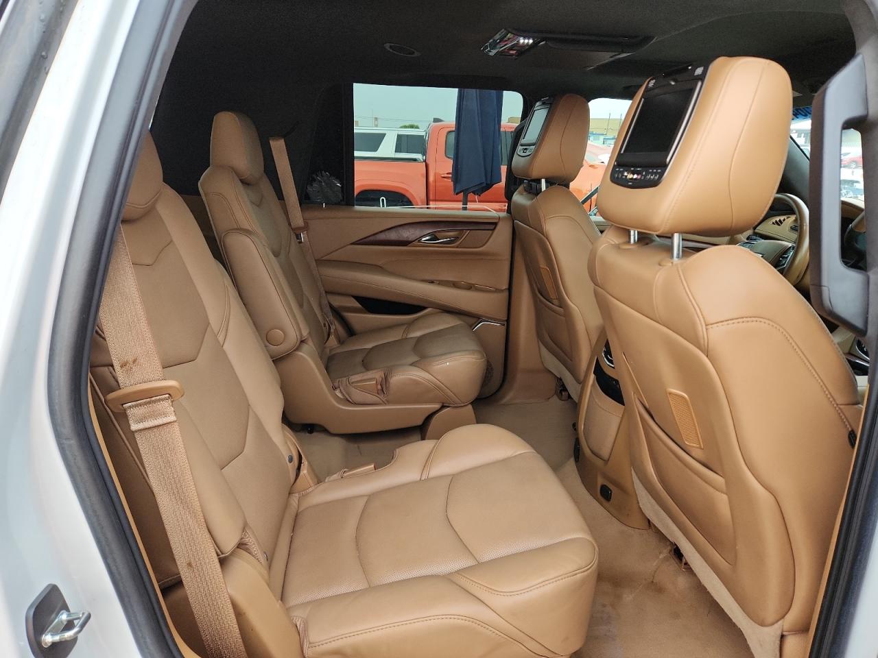 2017 Cadillac Escalade Platinum VIN: 1GYS4DKJ8HR258004 Lot: 89815645