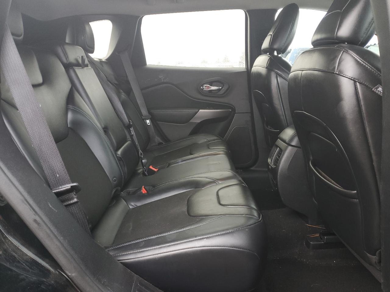 2019 Jeep Cherokee Latitude Plus VIN: 1C4PJMLX0KD415603 Lot: 85403765