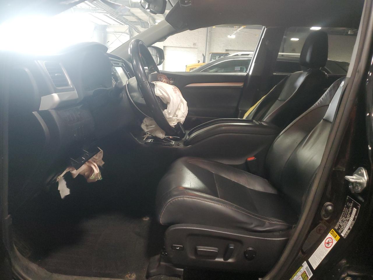 2015 Toyota Highlander Xle VIN: 5TDJKRFH9FS094594 Lot: 85896255