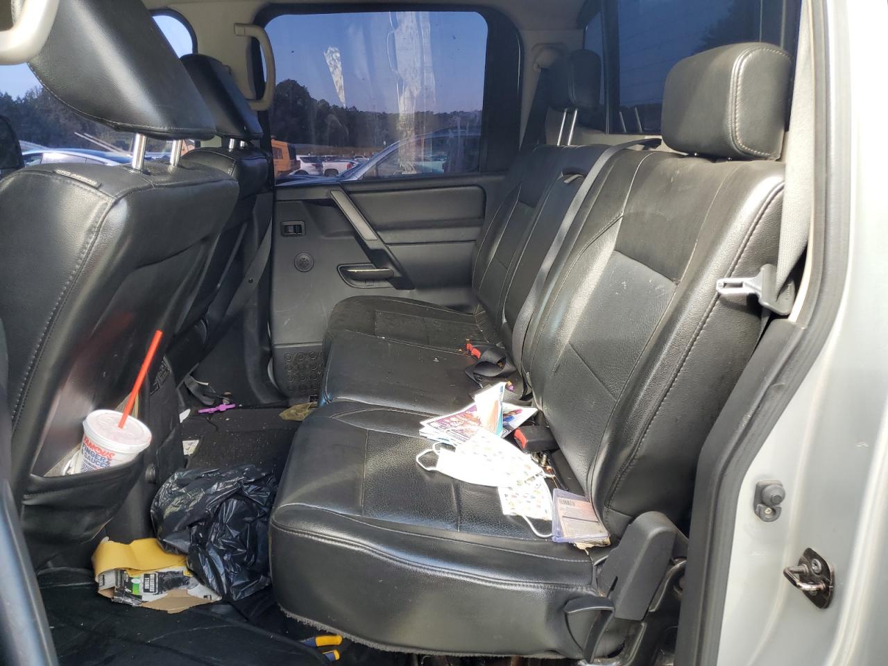 2011 Nissan Uk VIN: 1N6BA0EC6BN306423 Lot: 81919495